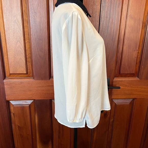 CECE Women's Ivory With Black Eyelet Peter Pan Contrast Collar Blouse Top Small - Picture 3 of 10